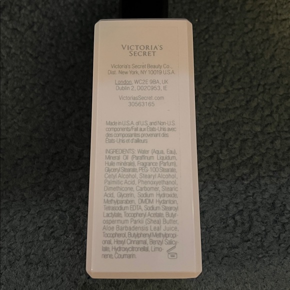 Victoria's Secret Tease Pink Lotion - Picture 3 of 3